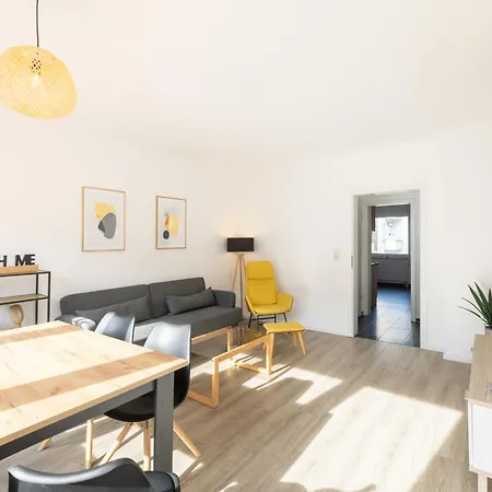 Wohnglueck - Moderne Renovierte In Strandnaehe Fuer 5 Personen Apartment *